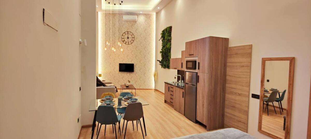 Pries Homes - Luxury Loft Cienfuegos I Leilighet Málaga